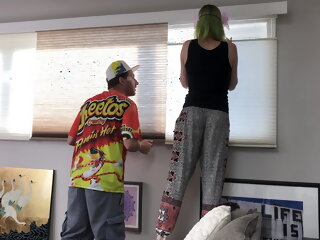 Peeping Prepare oneself
